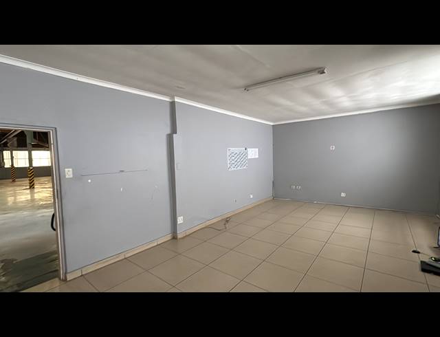 850M² WAREHOUSE TO LET IN EASTLEIGH